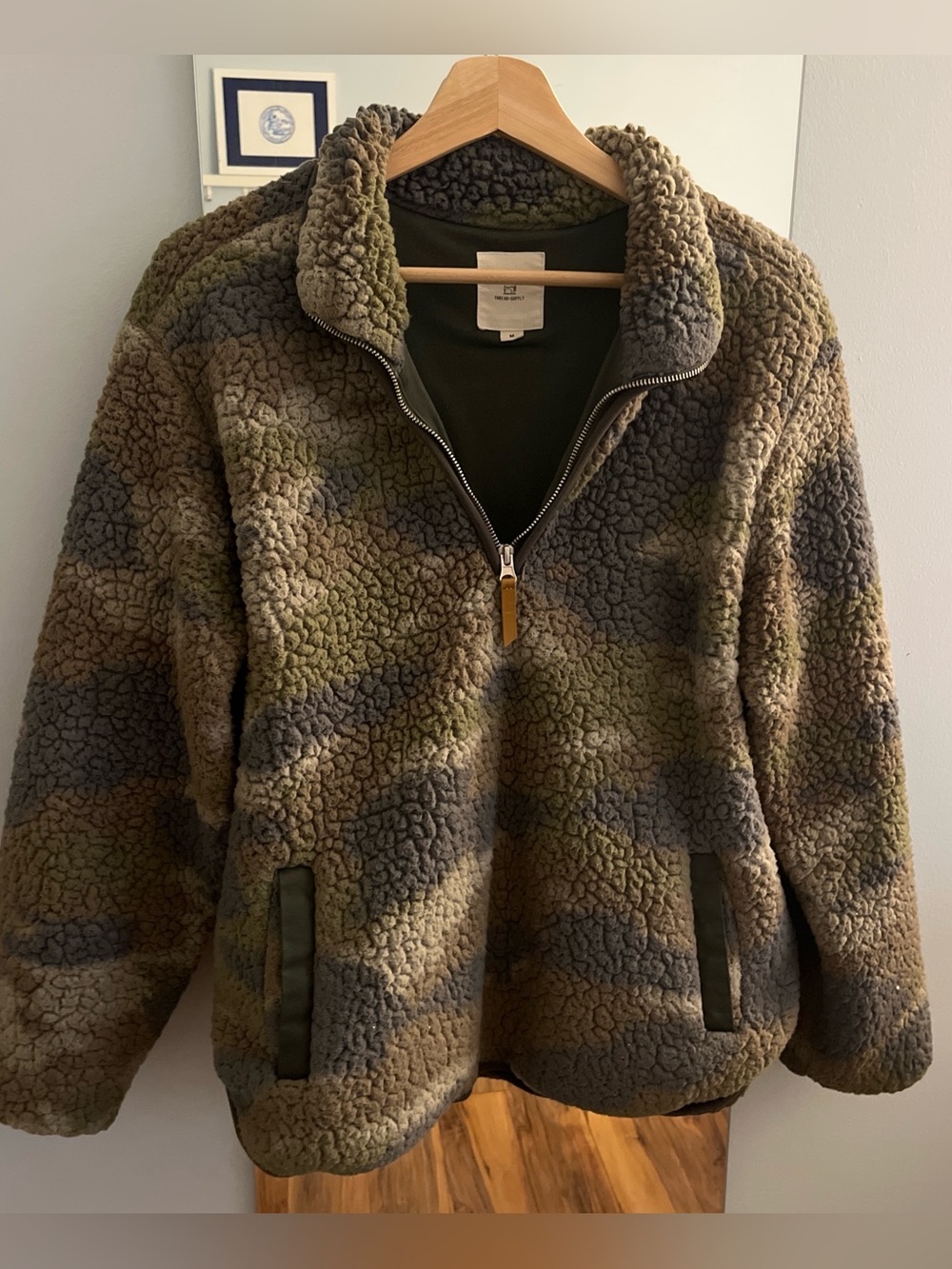 Thread & Supply camo oversized fleece (size medium)
